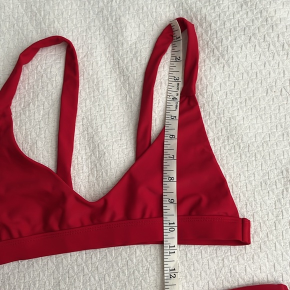 Red Bikini - Picture 6 of 6